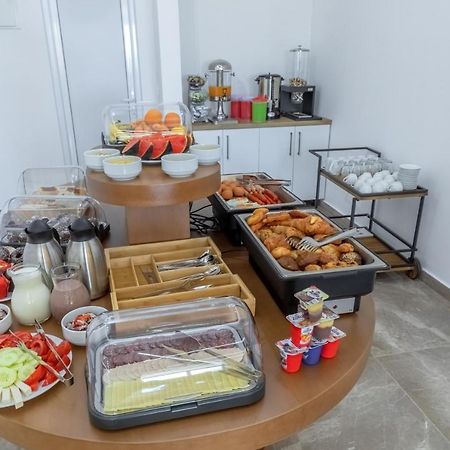 Hotel Ms Bar Bagian luar foto